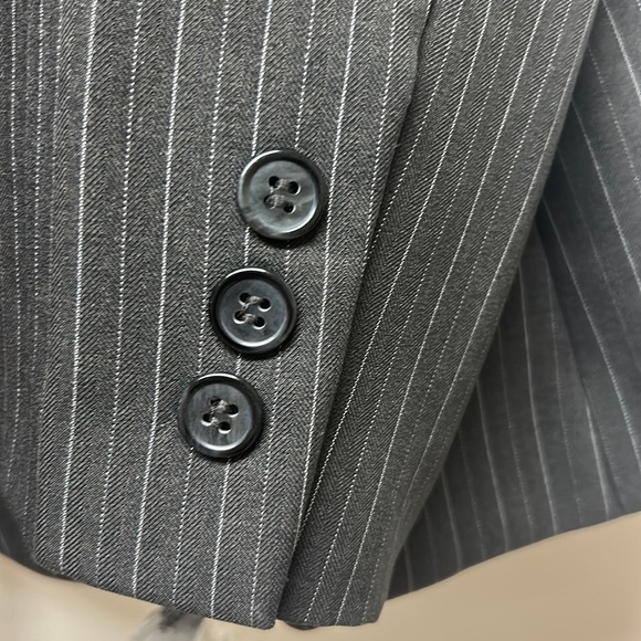 Tahari Arthur S. Levine | Striped Suit Jacket Grey “Howard” Size 18 - Picture 7 of 10